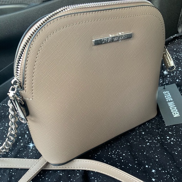Steve Madden Handbags - STEVE MADDEN BMaggie Dome Crossbody